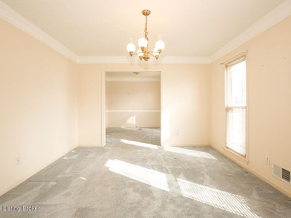 4th image of 7415 Crawfordshire Ln