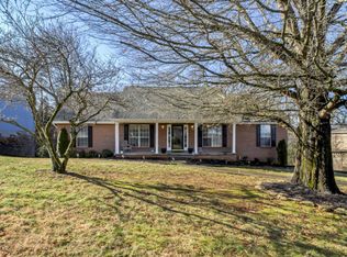 513 Villa Crest Dr, Knoxville, TN 37923