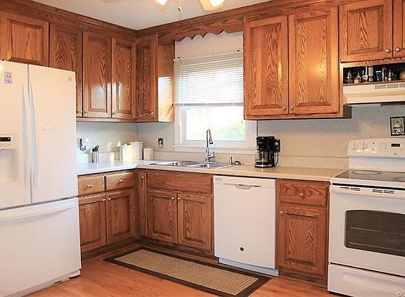 4th image of 6263 Crocus Ct