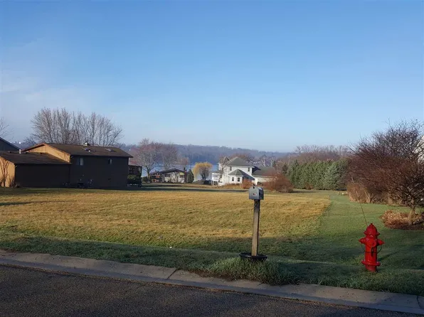 1473 Chadbourne Dr, Davis, IL 61019