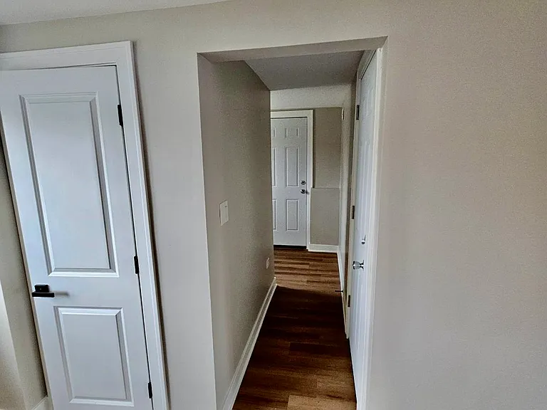 1601 N 9th Ave — Photo 8