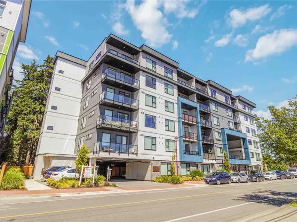 842 Orono Ave #404, Langford, BC V9B 2T8