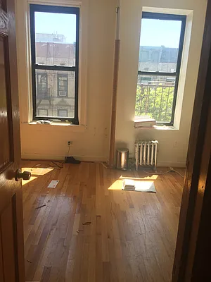 Rented by Warren T Real Estate Corp. | media 20