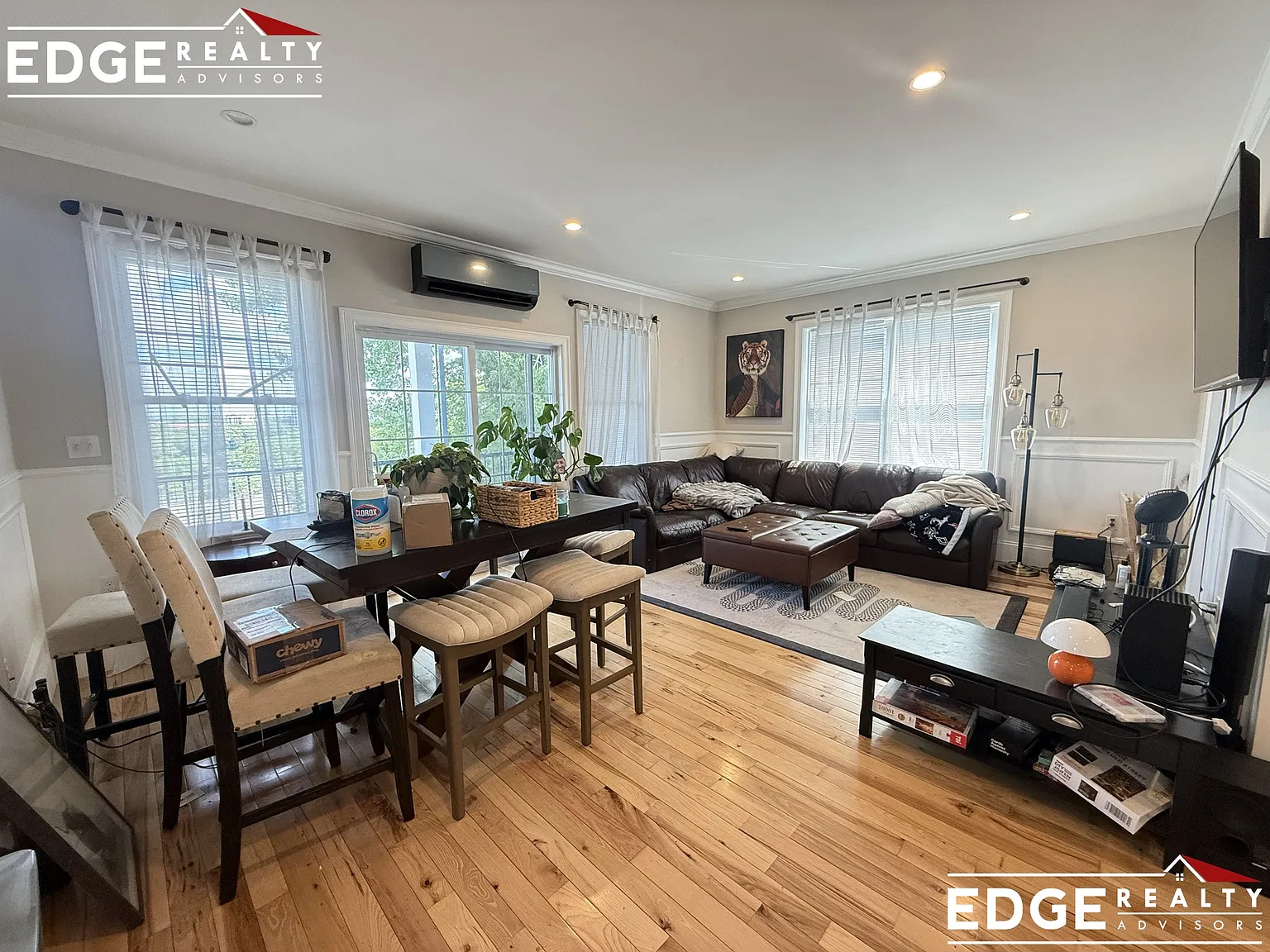 4 bed, 3.5 bath, 3000 sqft, $5,000 — Photo 3
