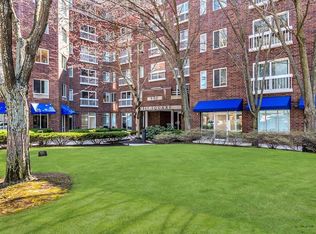 950 Massachusetts Ave APT 306, Cambridge, MA 02139