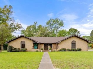 105 N Pope Dr, Overton, TX 75684