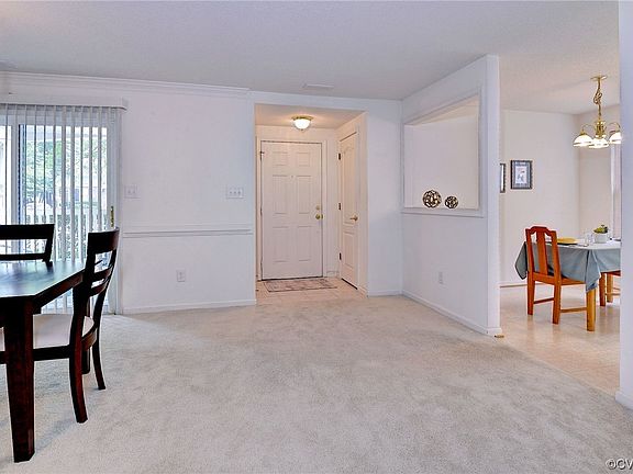 5th image of 213 Claiborne Dr