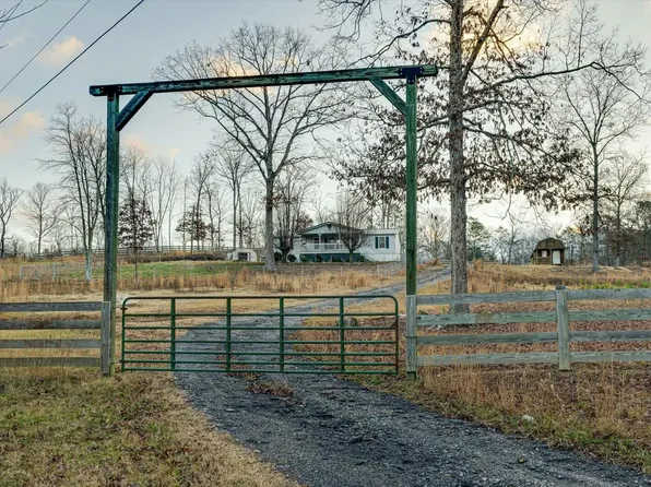 211 Otis Way, Tunnel Hill, GA 30755