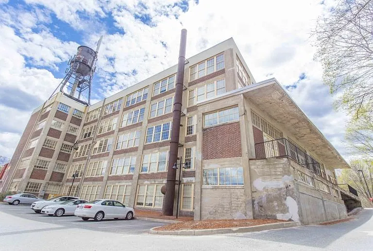 THE DESIGN PAK LOFTS (175 MAPLE STREET) — Photo 9