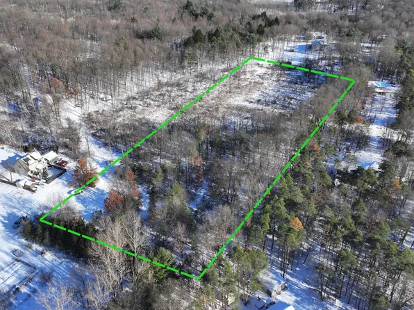 12304 Lappley Ave NE, Rockford, MI 49341