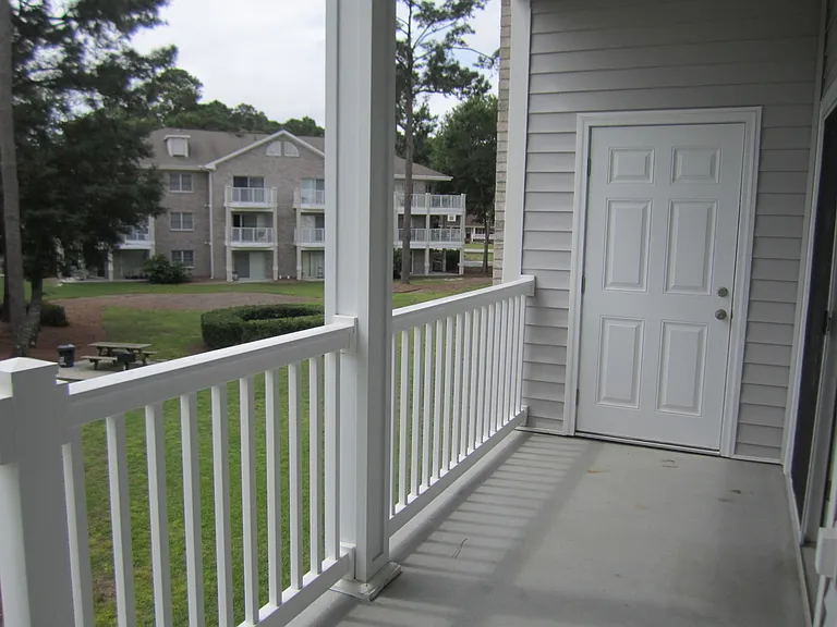 908 Resort Cir #707 — Photo 16
