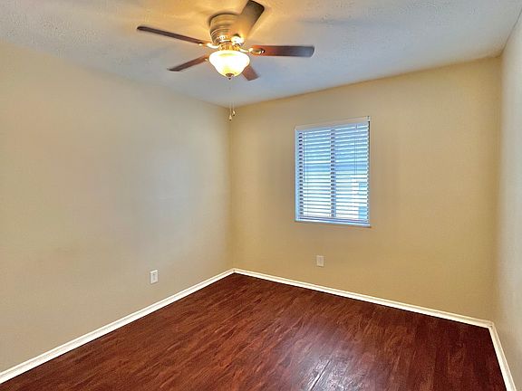 4th image of 184 Old Park Ave APT 5