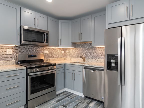 3rd image of 544 N Princeton Ave