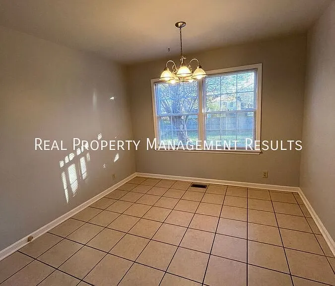 2807 Ridgewood Dr #A — Photo 6