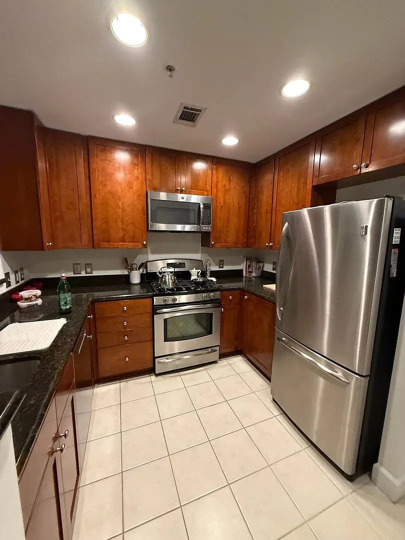 Charming 1BR Condo in Arlington — Photo 2