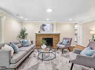 18328 Sharon Rd, Triangle, VA 22172