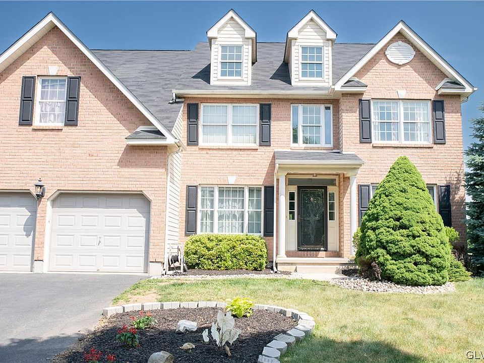 1st image of 64 Millbrook Ct
