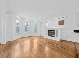 906 E Broadway #2, Boston, MA 02127