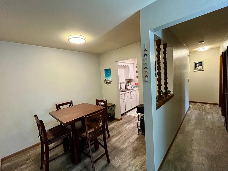 N114W15556 Sylvan Cir — Photo 7