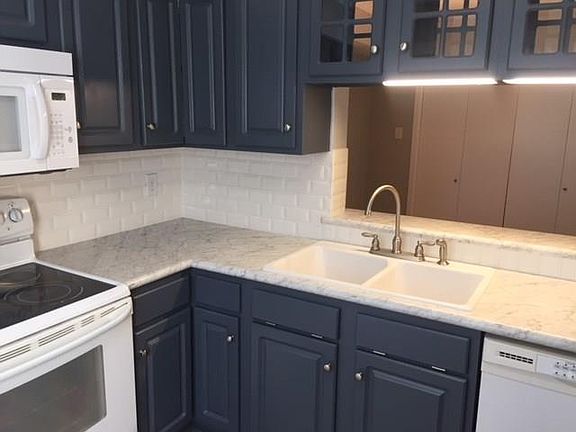4th image of 333 Melrose Dr APT 7C