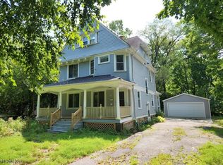 18112 Chagrin Blvd, Shaker Heights, OH 44122