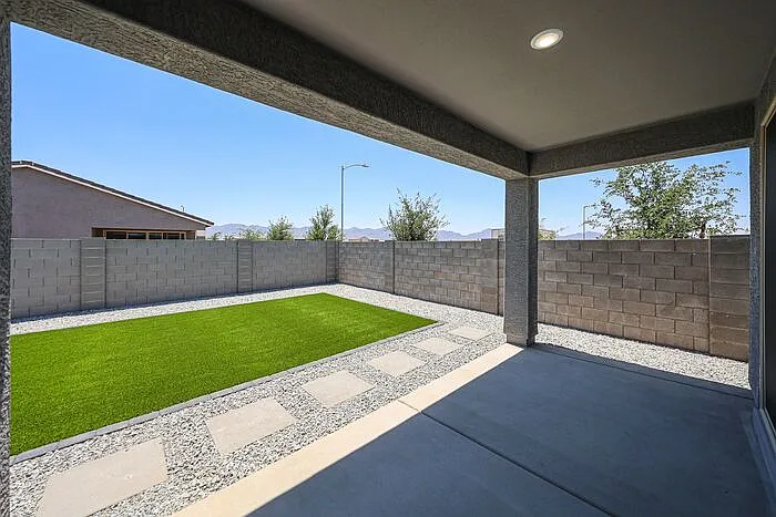 5633 W McNeil St — Photo 47