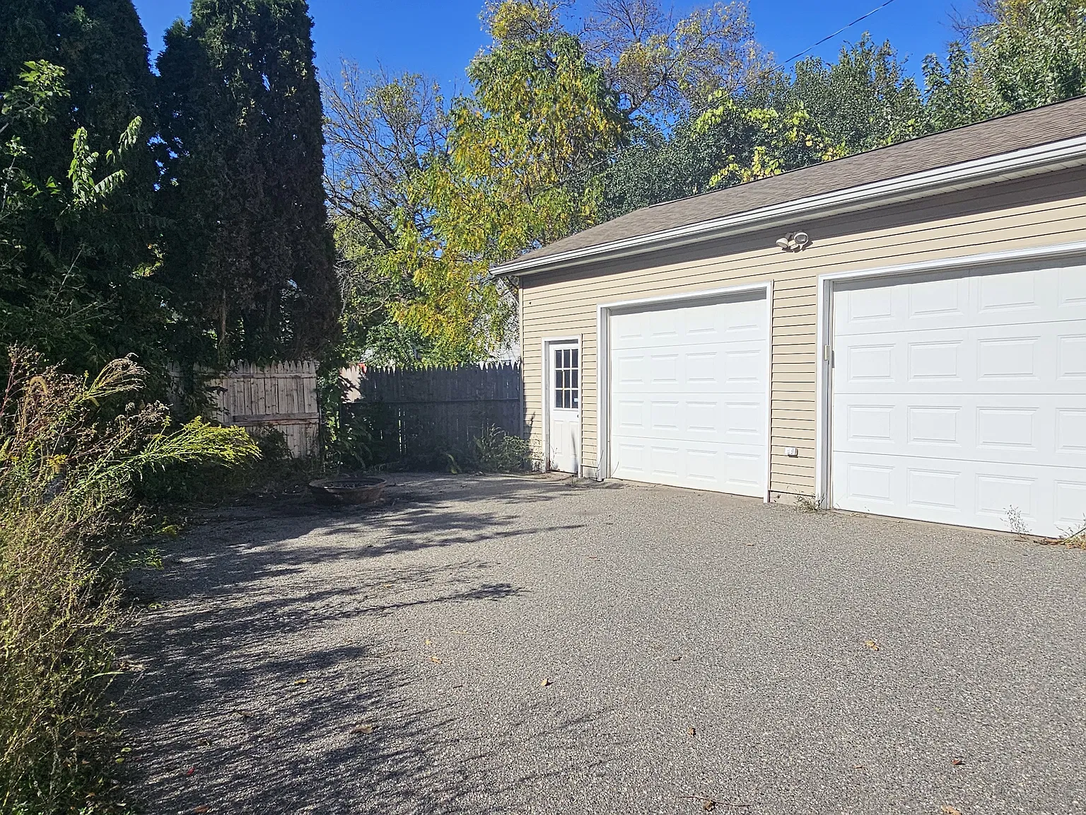 3 bed, 1905 sqft, $1,995 — Photo 4