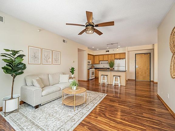 3rd image of 2900 11th Ave S APT 413