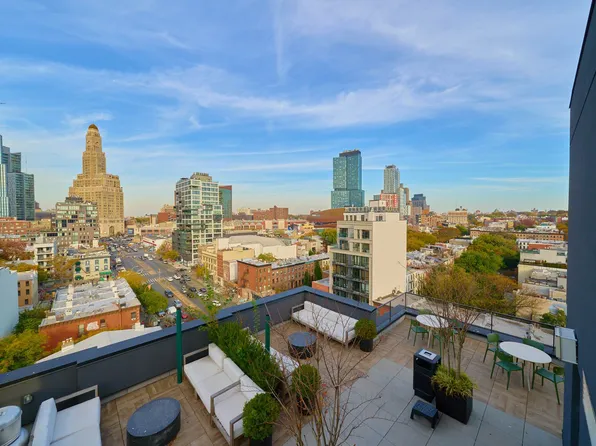 82 4th Avenue image 24 of 27