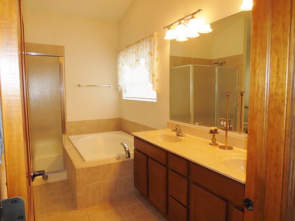 5th image of 998 Reserve Ct