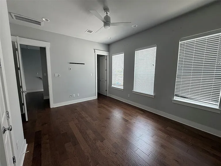 902 Martin St #A — Photo 18