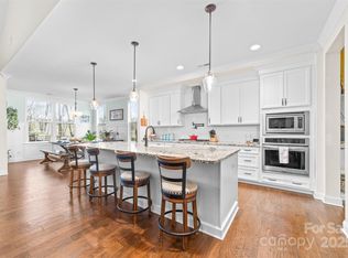 158 Country Lake Dr, Mooresville, NC 28115