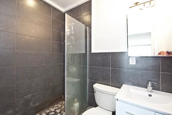 Rented by Douglas Elliman | media 24