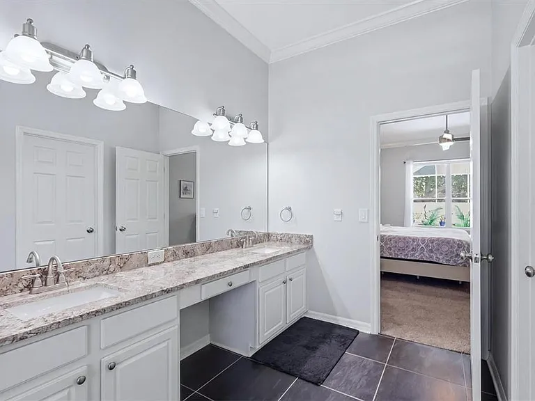 4617 Egmont Dr — Photo 26