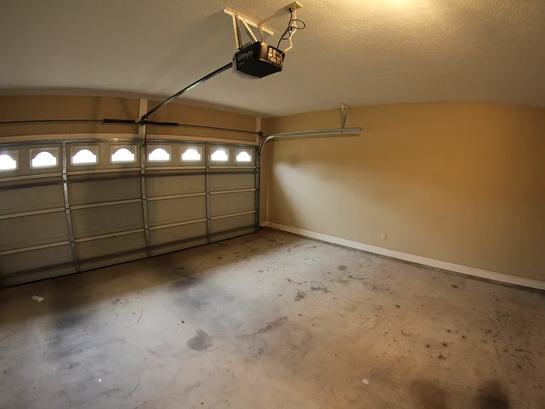 106 Prewitt Cir — Photo 30