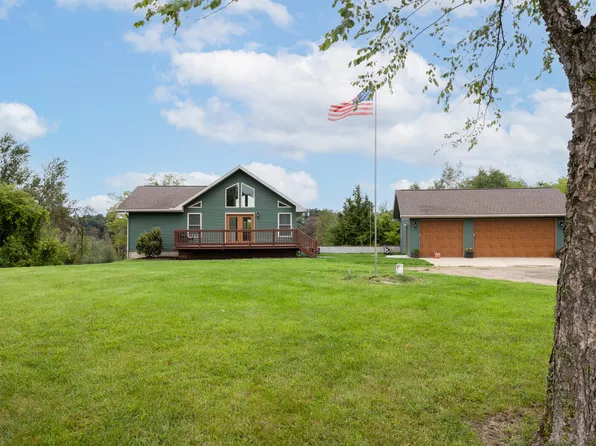11848 Lawrence Rd, Brooklyn, MI 49230