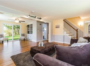 39 Arrowhead Dr, Glastonbury, CT 06033