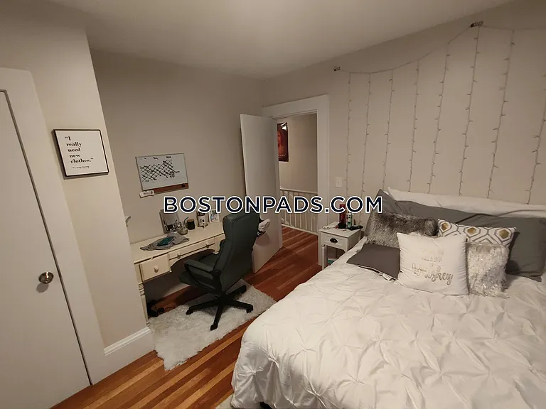 91-93 Cushing St #2 — Photo 2