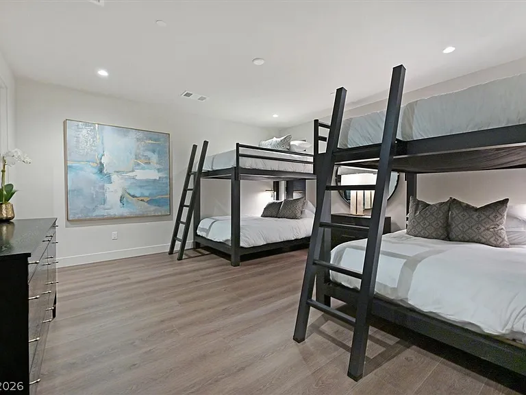 807 Magnum Cliff Ct — Photo 56