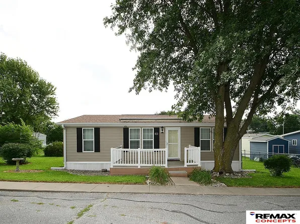 125 S 1st St #30, Eagle, NE 68347