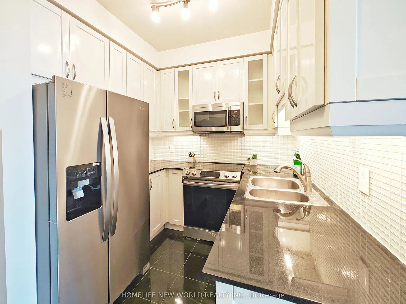 2 bed, $3,300 — Photo 3