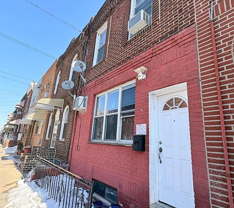 1st image of 2033 S 9th St
