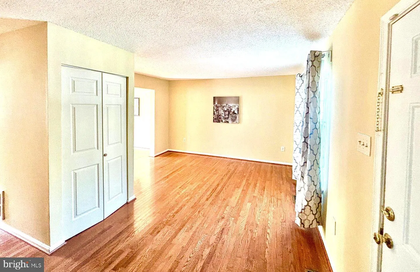 4 bed, 2.0 bath, 1080 sqft, $2,800 — Photo 4