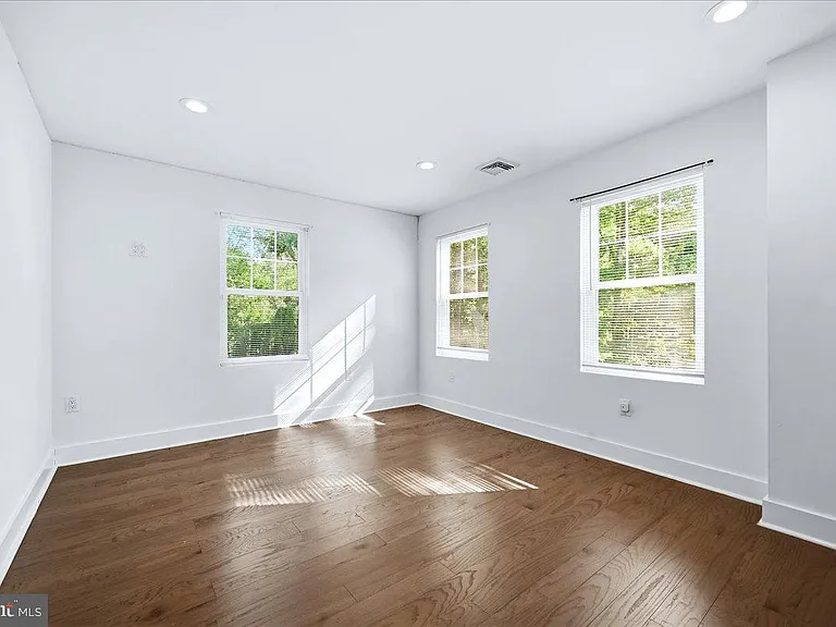 17 Lizbeth Ln — Photo 26