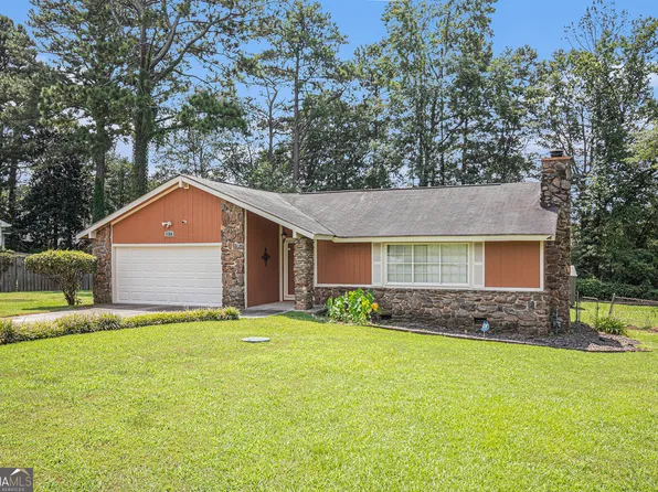 1120 Genny Ln, Riverdale, GA 30296