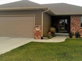 1012 Eastwood Dr, Fremont, NE 68025