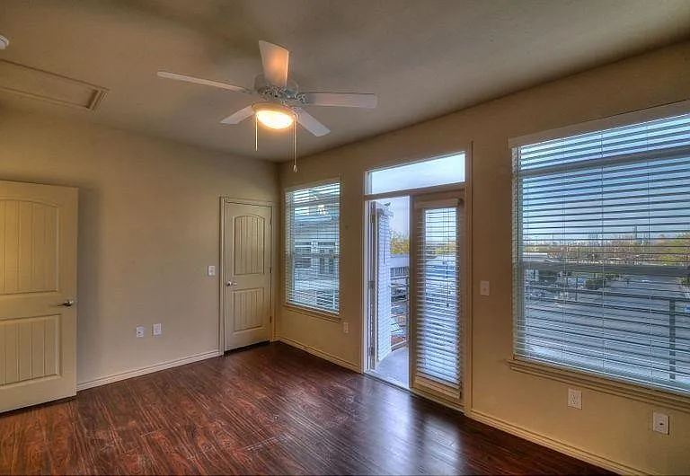 2606 Wilson St — Photo 4