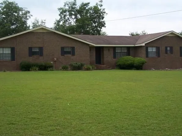 191 Middlebrooks St, Norman Park, GA 31771