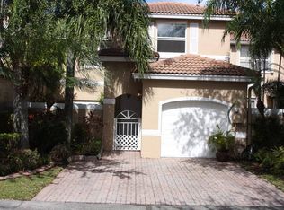 1085 River Birch St, Hollywood, FL 33019