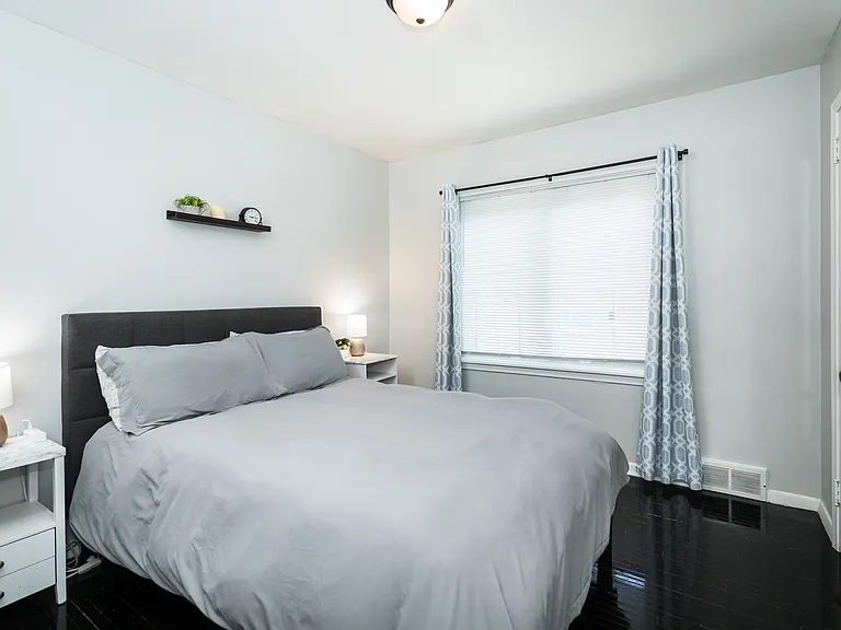 7102 Cedar Ave S — Photo 18
